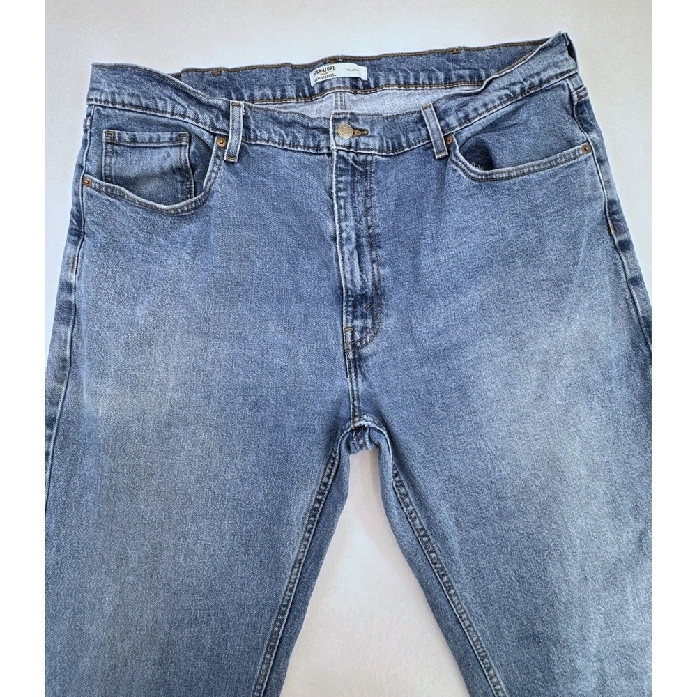 Signature‎ by Levi Strauss Gold Label Mens Medium Wash Straight Leg Jeans